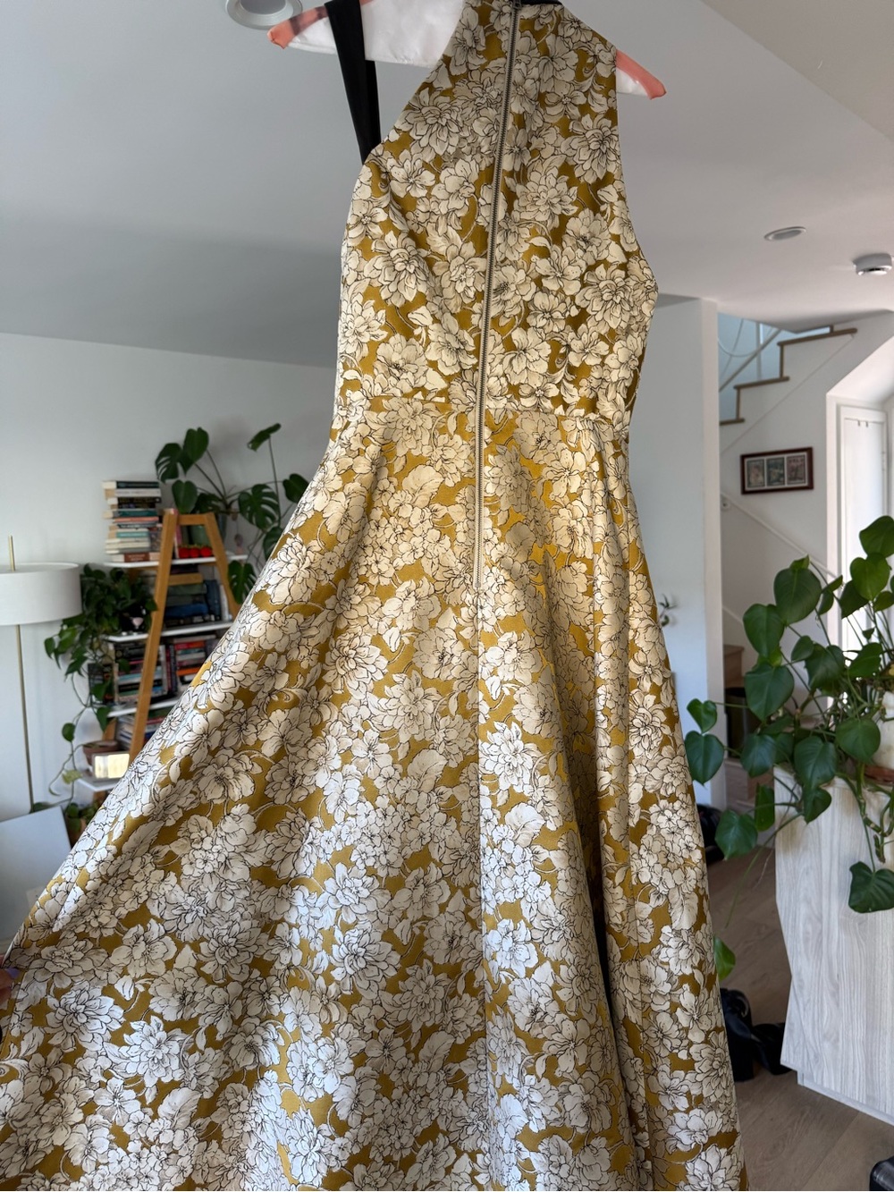 Alice + Olivia Floral Halter Midi Dress in Gold - Picture 7 of 9